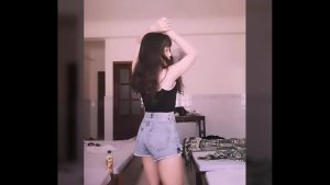 Lộ clip em Thư hot girl vô khách sạn cùng người yêu