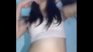 Girl ún éo thân mình show hàng